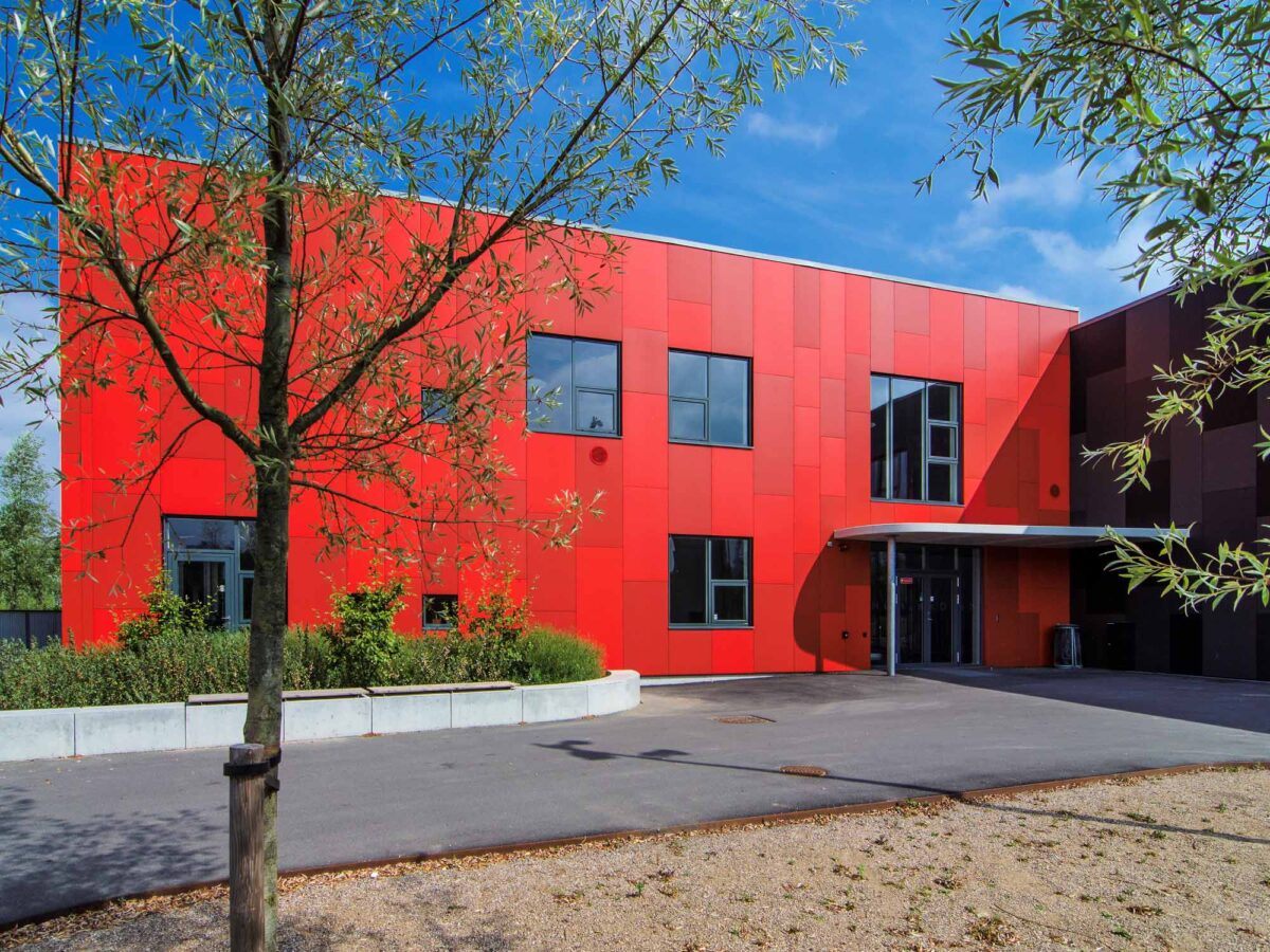 Høng Skole med Steni facadeplader