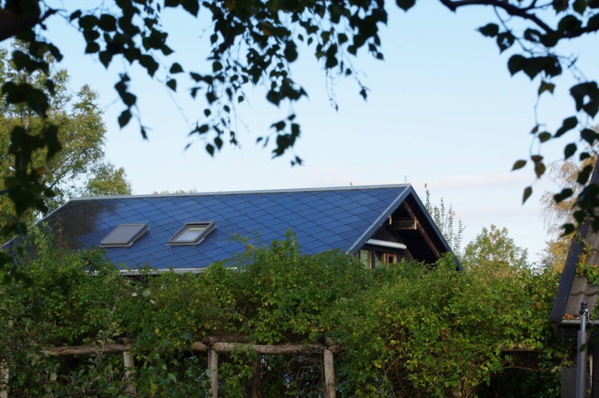 Steni tagplader og solceller