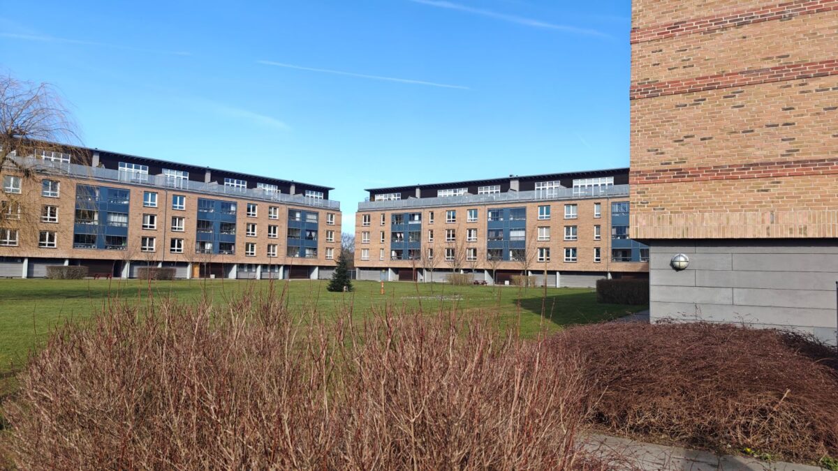 Elmely, Solrød