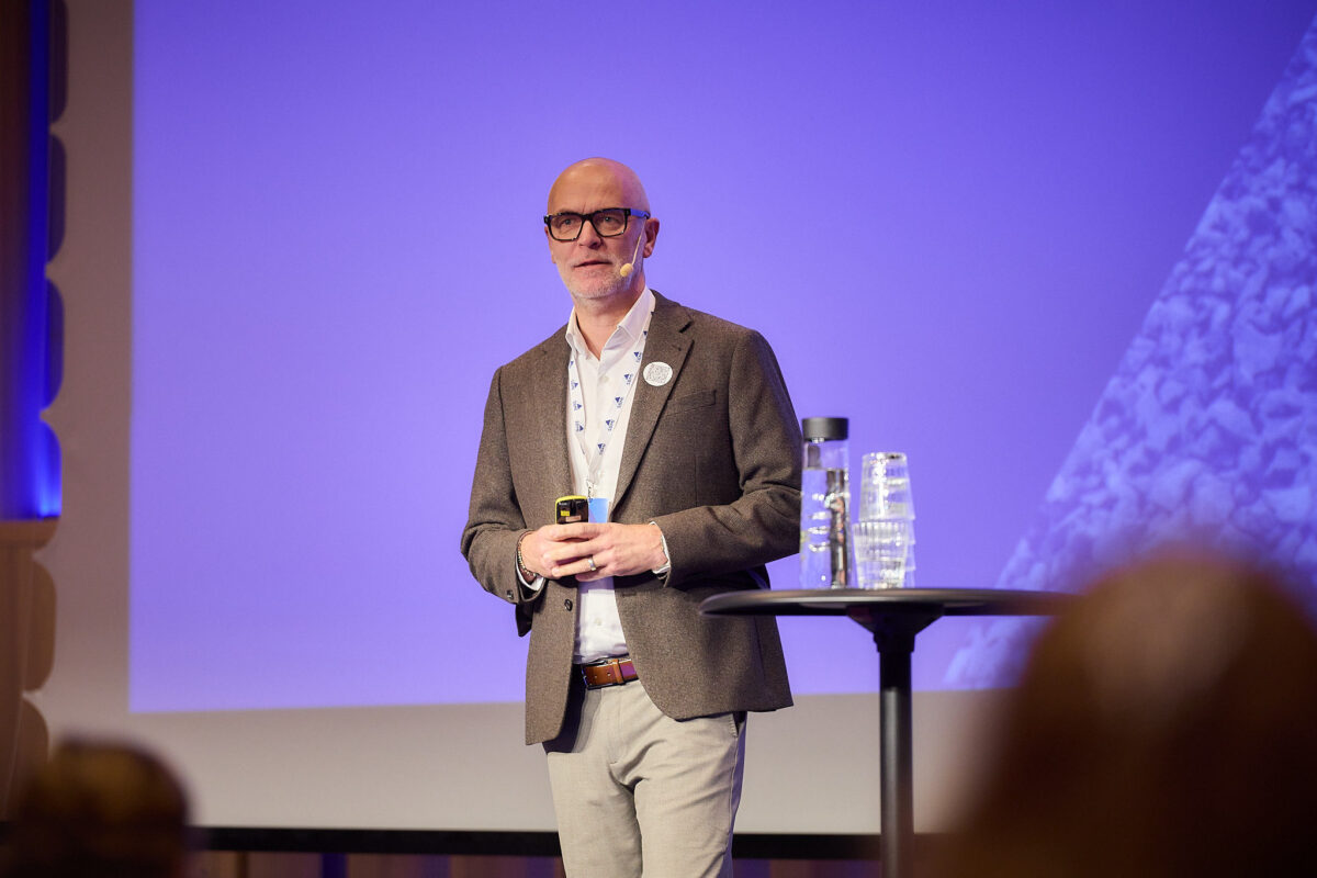 Cato Hansen på scenen